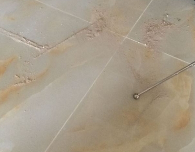 榆次瓷砖空鼓维修公司分享粘合剂选择不当在瓷砖铺贴过程中可能导致以下问题