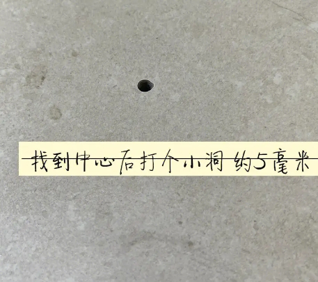 榆次瓷砖空鼓维修公司专业解答在瓷砖铺贴过程中，如果砂料搅拌不均匀，将会带来以下问题